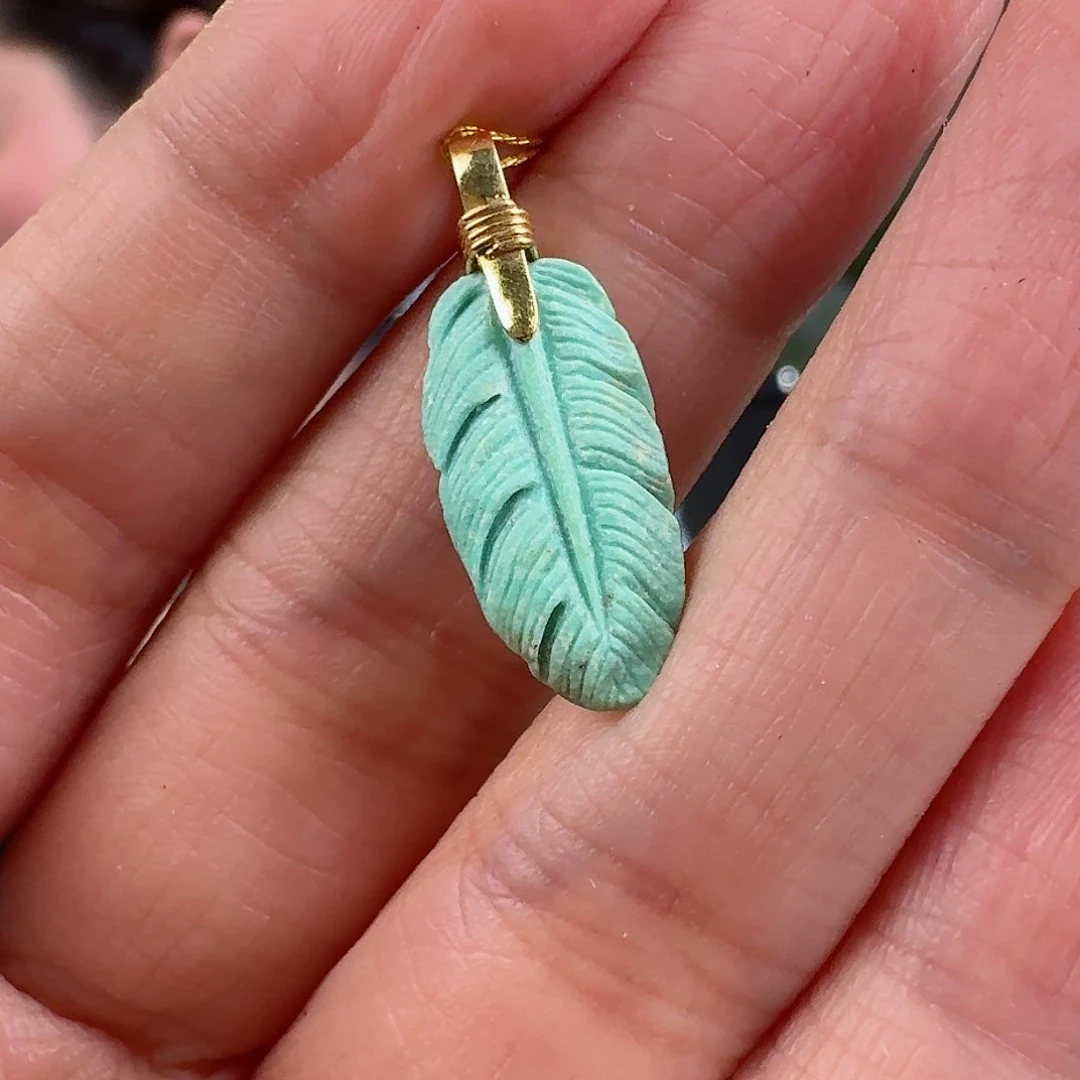 绿松石珠宝奇石18K金镶嵌