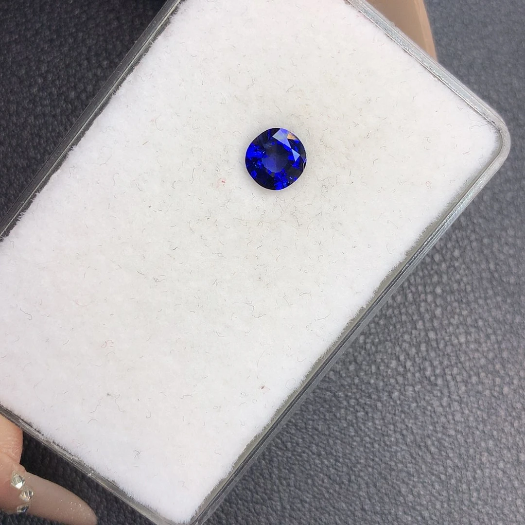 蓝宝石裸石未镶嵌0.89ct皇家蓝蓝宝石裸石福利