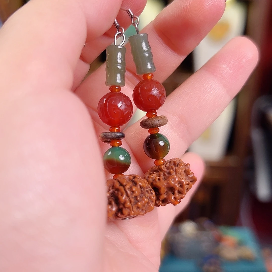 玛瑙未镶嵌挂件耳环