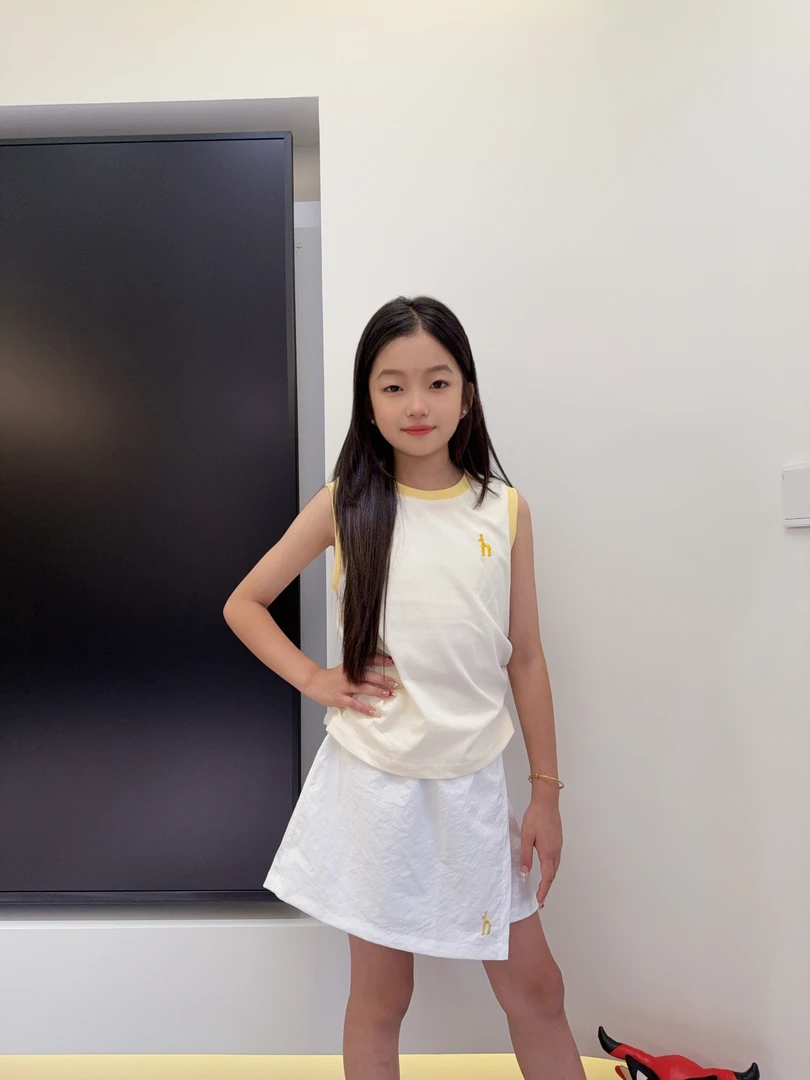 NXF夏季运动背心H裤裙度假风两件套