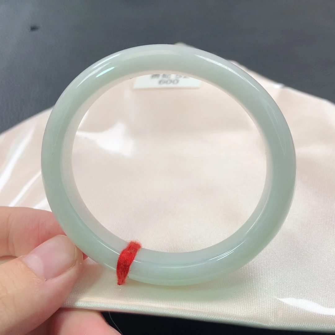 翡翠手镯未镶嵌0368号