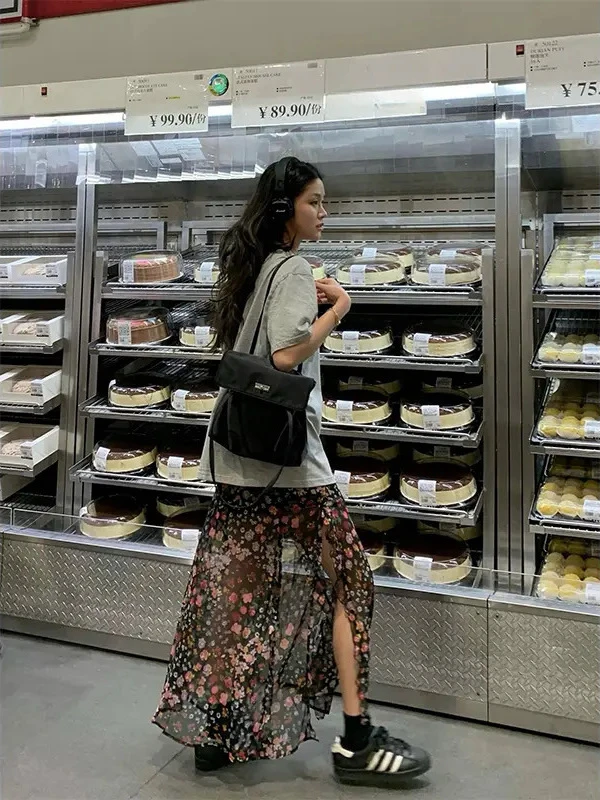 夏季网红洋气炸街女装时尚休闲宽松短袖T恤上衣高腰碎花半身裙