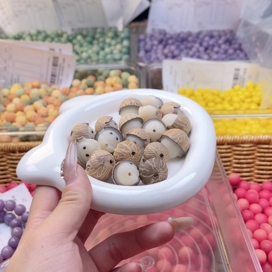 白玉菩提吊坠z22mm5+1颗。