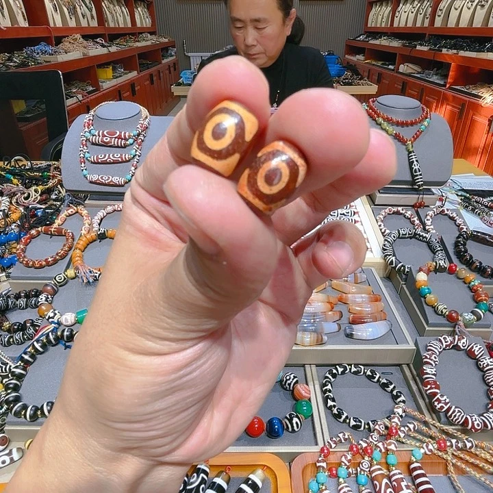 未镶嵌玛瑙/玉髓珠宝奇石