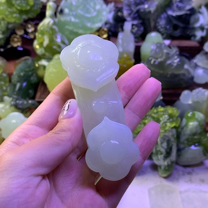 未镶嵌岫玉手把件
