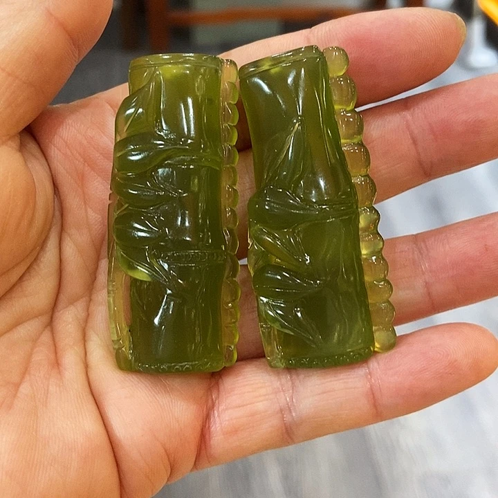 蛇纹石玉摆件合金苹****3
