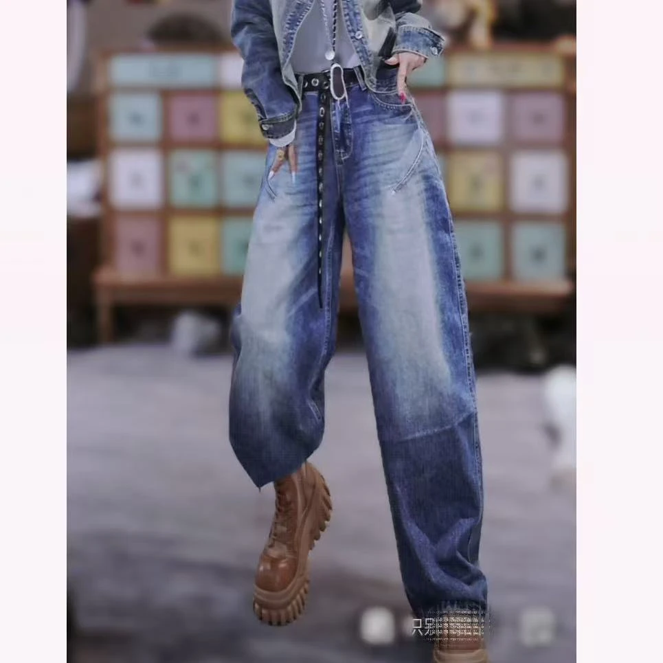 新款显瘦时尚休闲弯刀牛仔裤