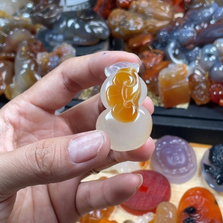 未镶嵌颈饰玛瑙/玉髓