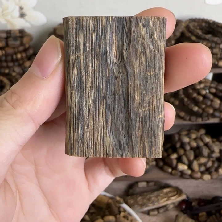 珠串奇楠沉香无事牌9.45克