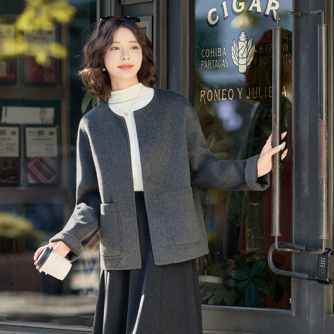 时尚圆领灰色双面羊绒短外套女2025秋冬简洁大方气质减龄毛呢上衣