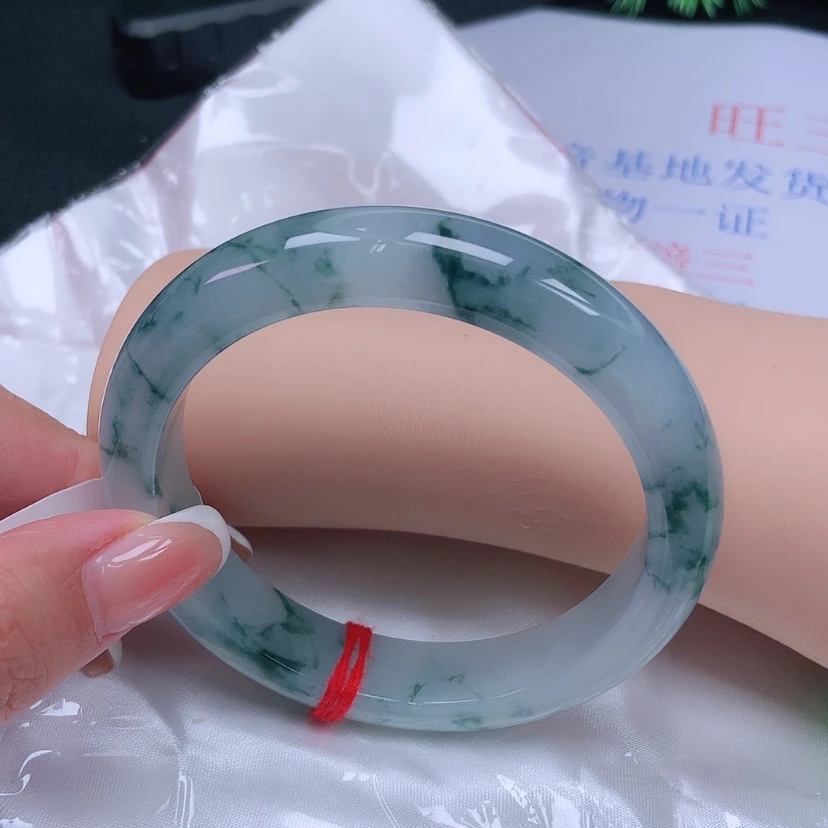 【闪购商品】未镶嵌手镯翡翠58
