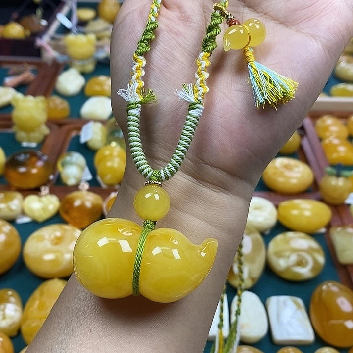琥珀未镶嵌珠宝奇石葫芦吊坠