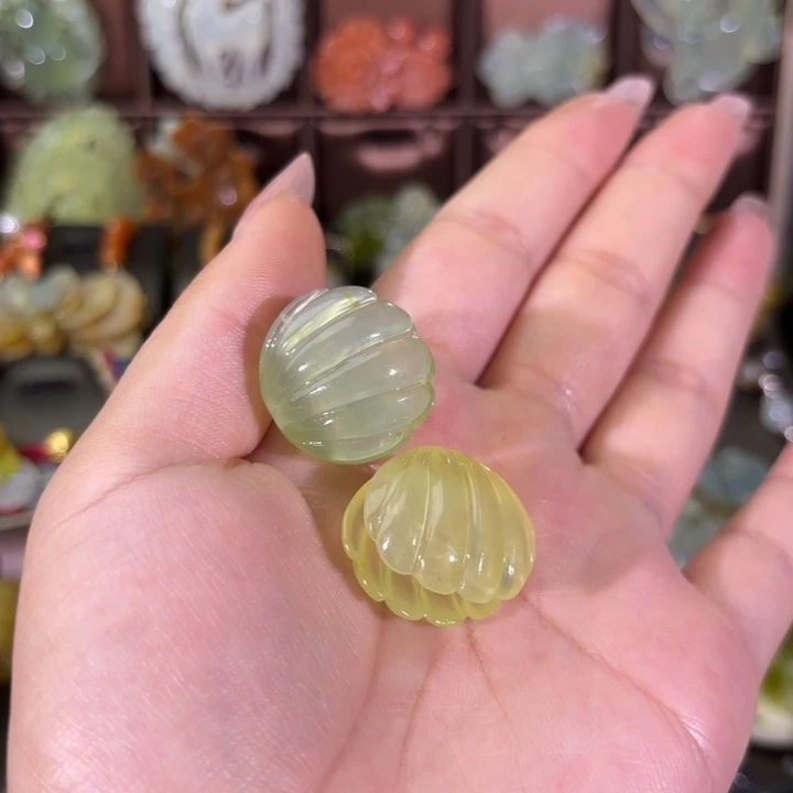 蛇纹石玉合金颈饰安*?