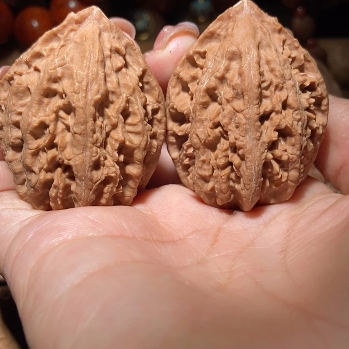 把件文玩核桃东北楸子小雪76