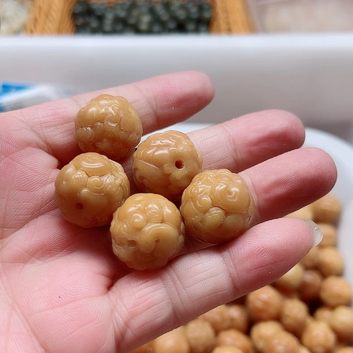 白玉菩提吊坠瑕疵19风化貔貅2颗卡灯牌宠3颗