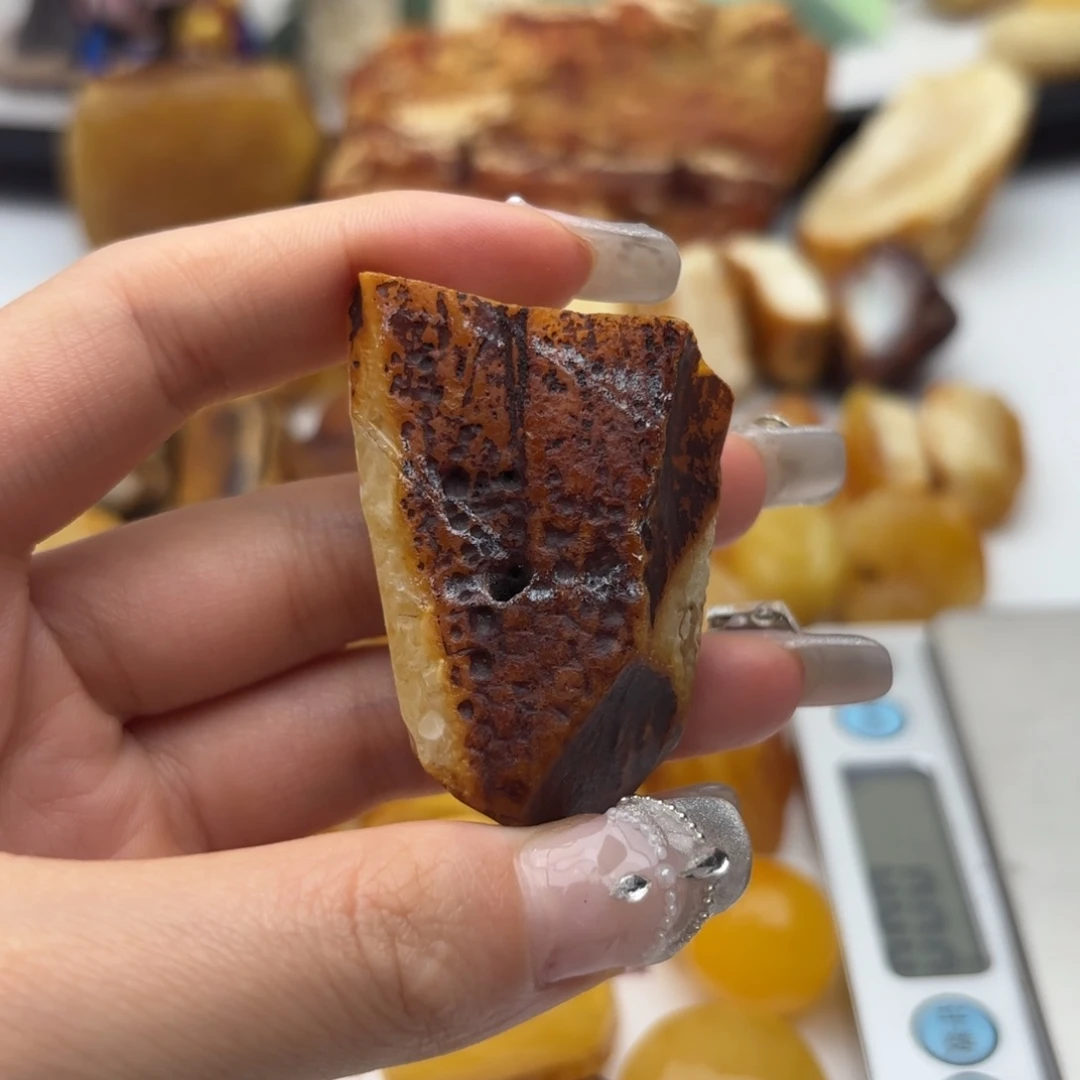 定制琥珀未镶嵌物**墨