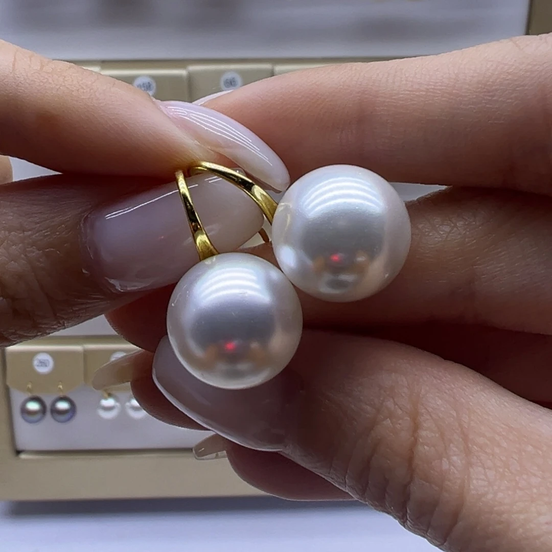 耳饰18K金镶嵌淡水珍珠