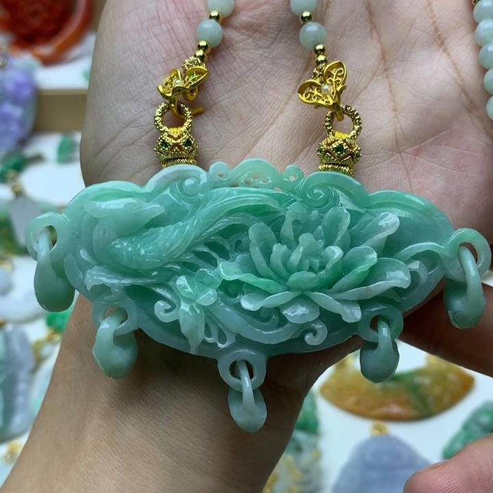 颈饰未镶嵌翡翠翡翠