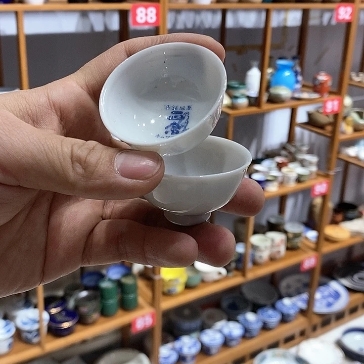 盖碗新号开播发布会现场70