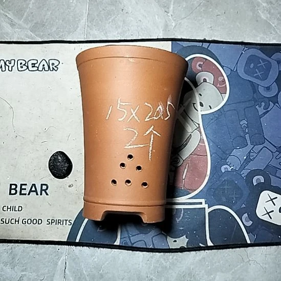 红泥新品两个花盆微瑕