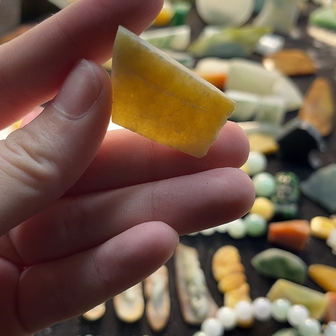 定制翡翠未镶嵌天然黄翡