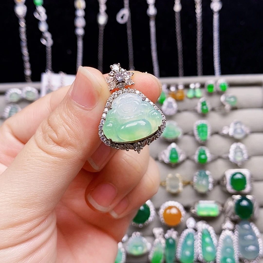 翡翠银S925镶嵌颈饰佛公