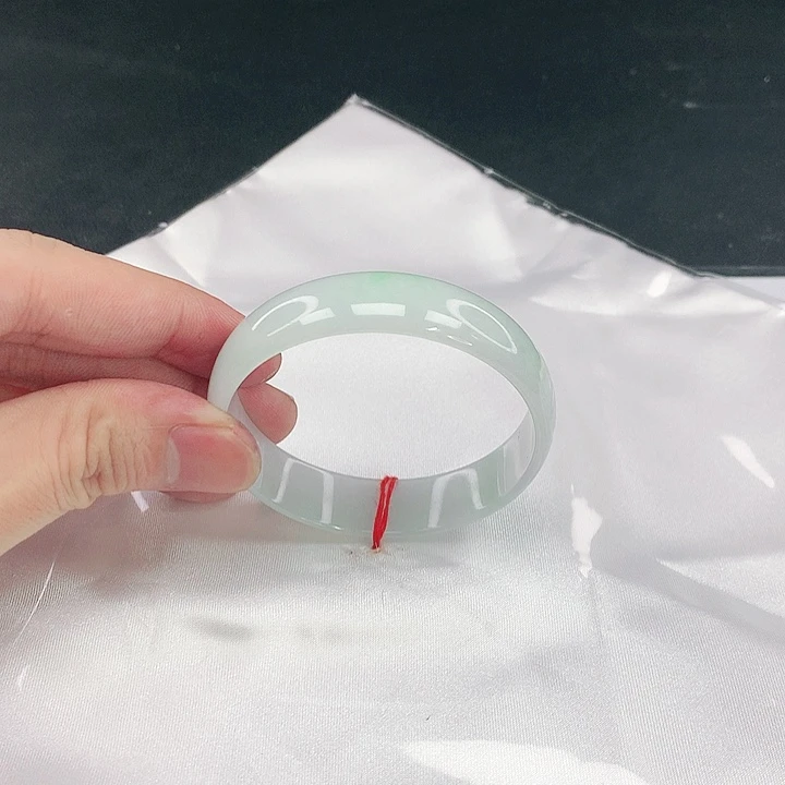 翡翠未镶嵌手镯圈50.9。05092