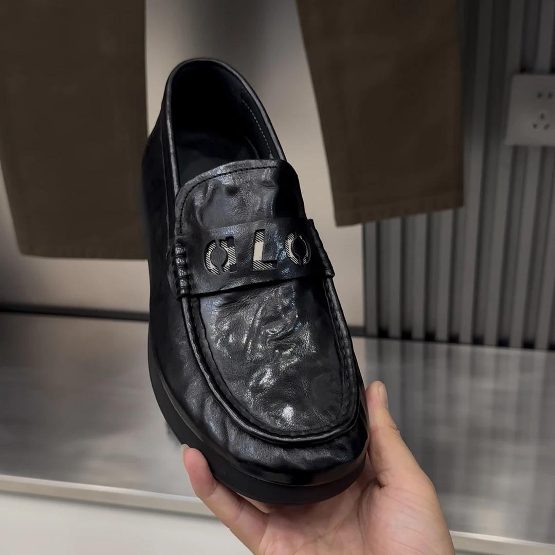 平跟商务轻便豆豆鞋乐福鞋潮流透气单鞋百搭时尚黑色软底