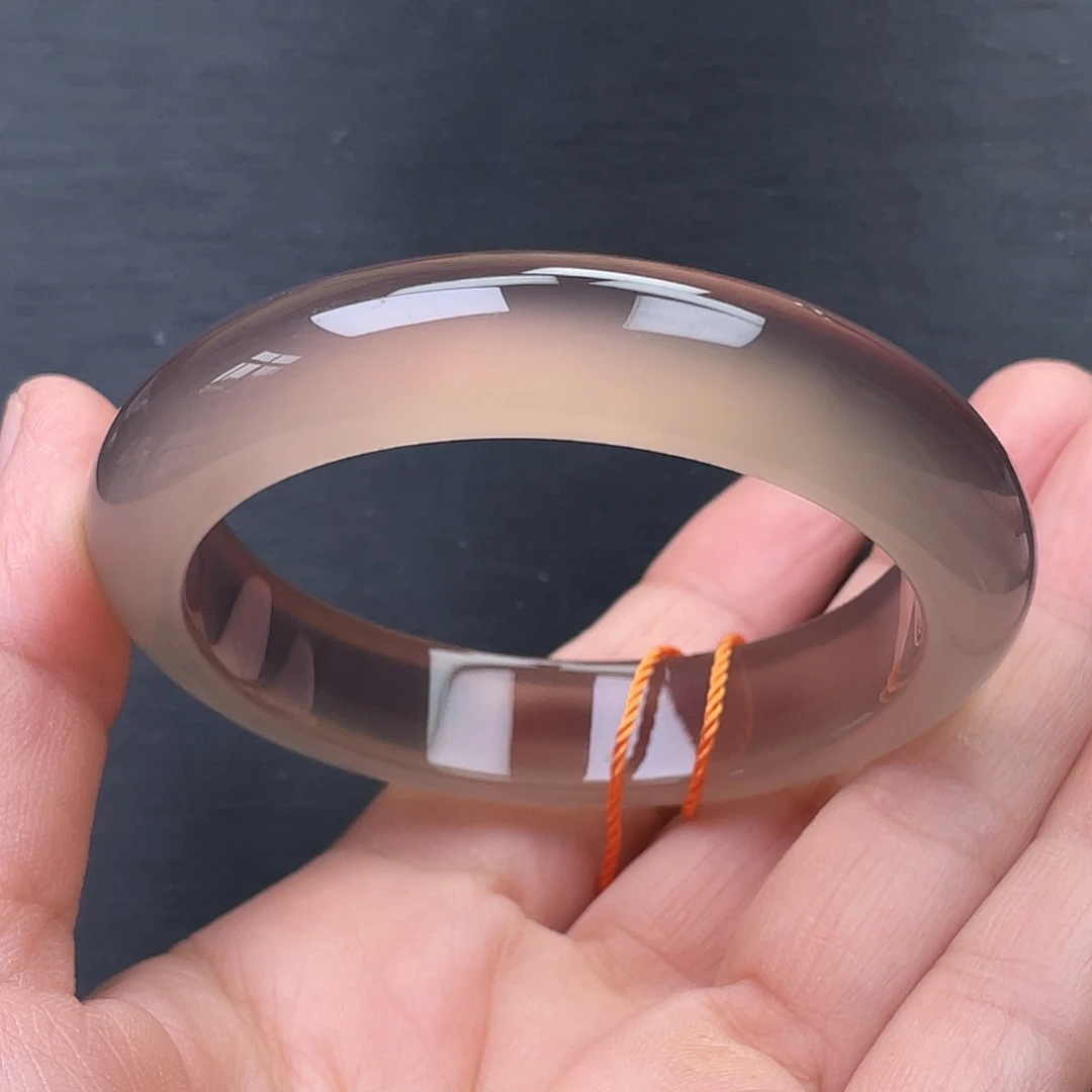 魏***啊玛瑙/玉髓手镯未镶嵌