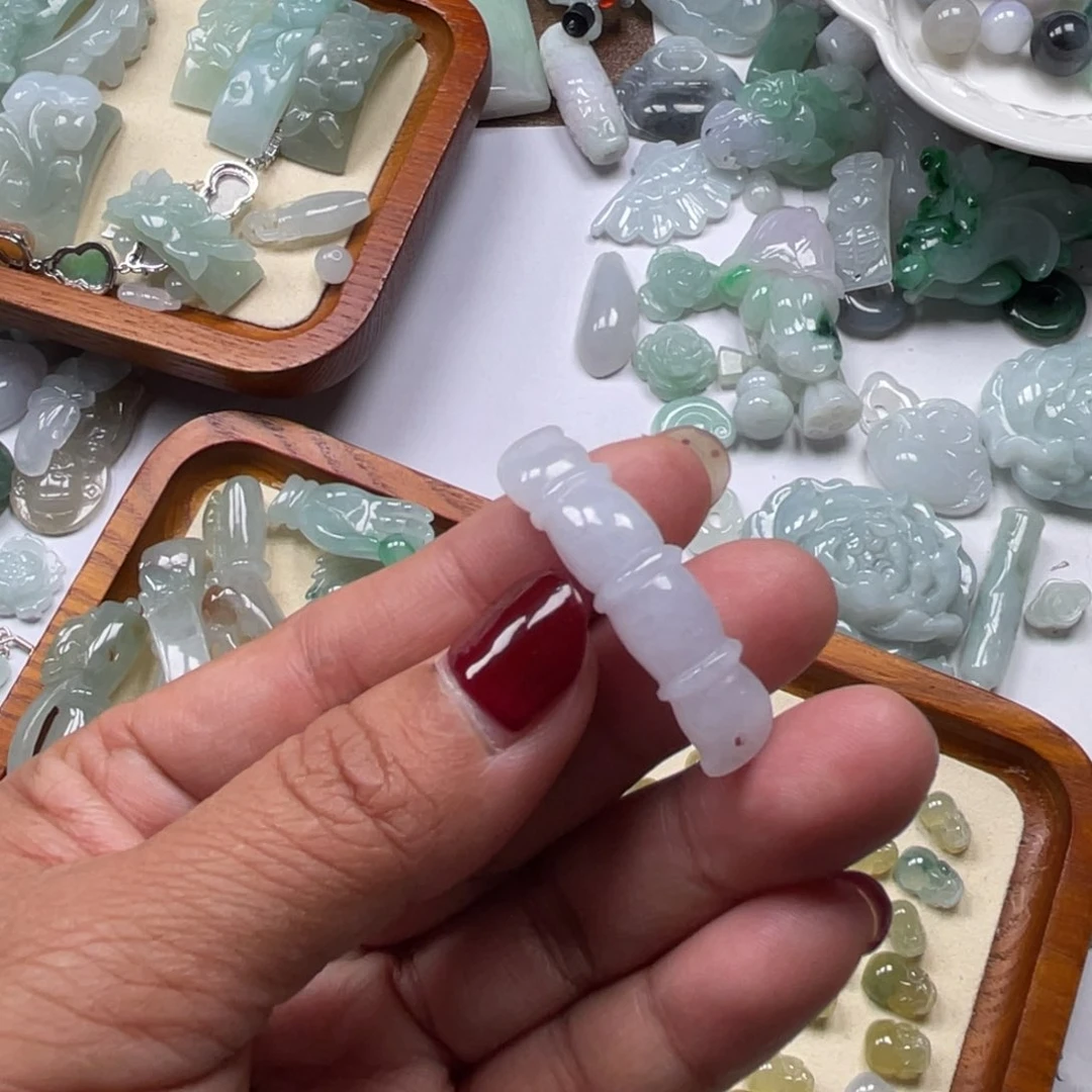 翡翠颈饰未镶嵌56789875