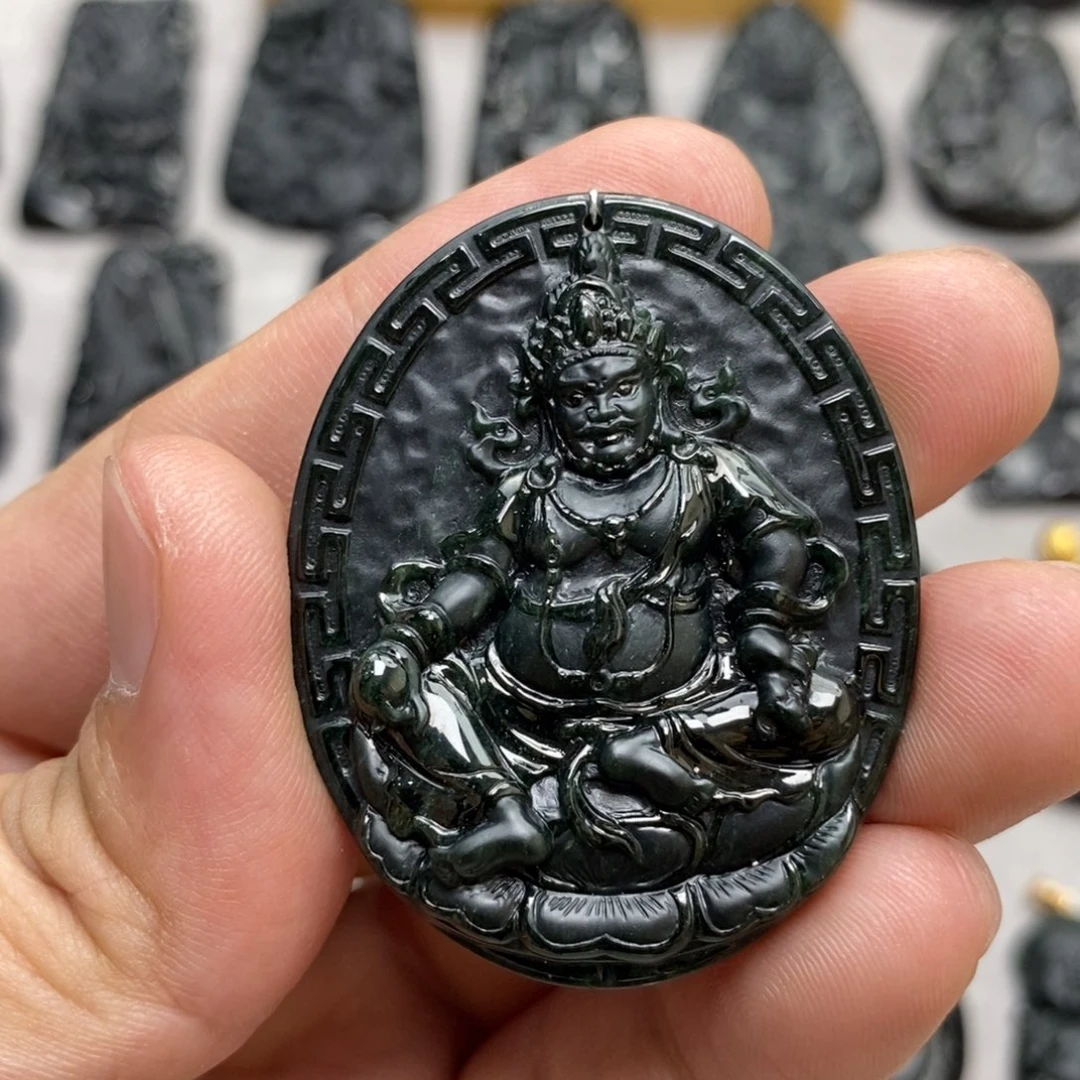 翡翠未镶嵌颈饰黄财