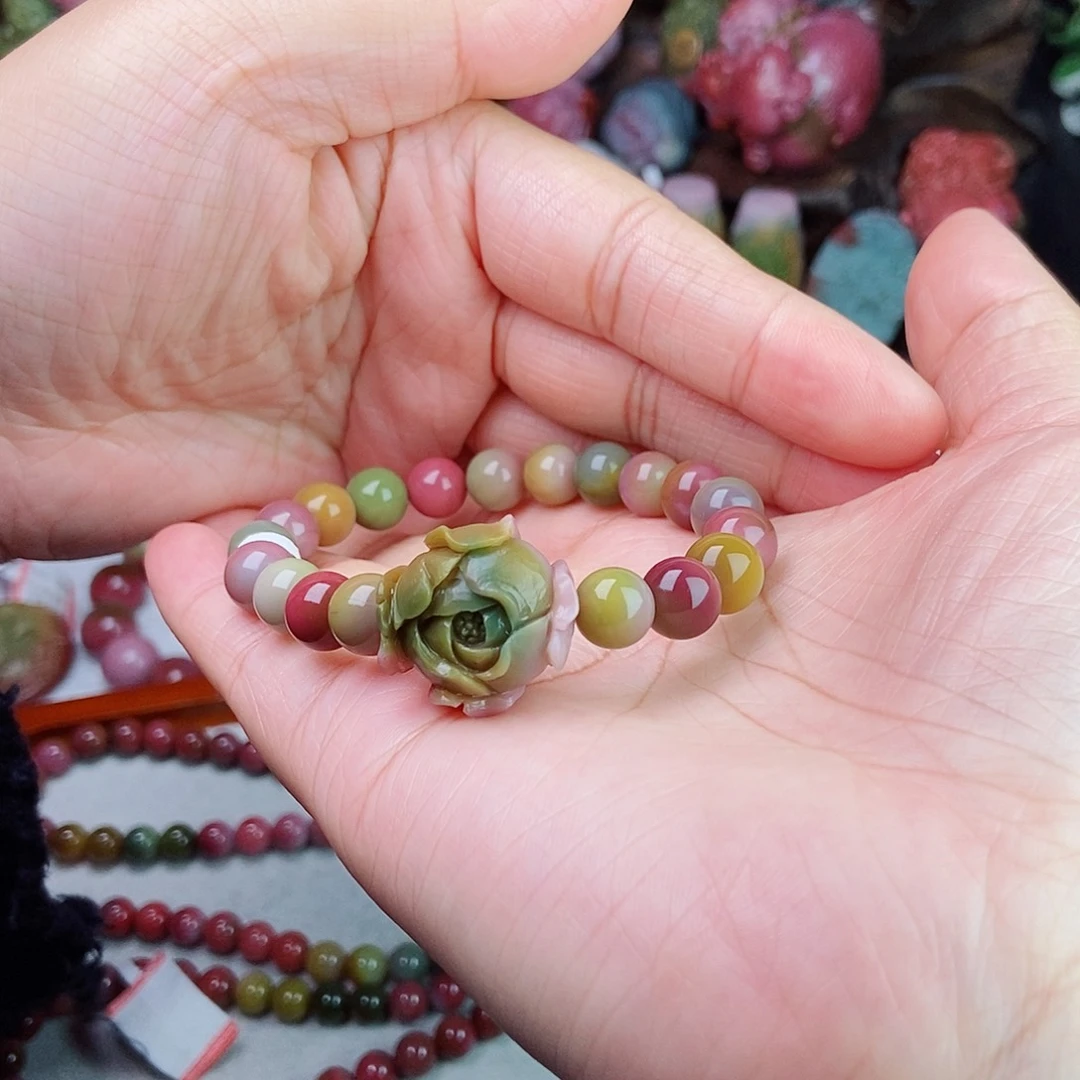 未镶嵌石英质玉（盐源）珠宝半成品