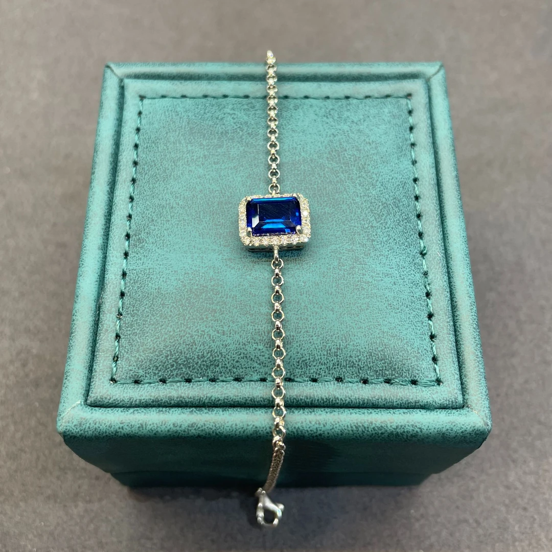 【Vivia】甄选  简约微镶蓝祖母切手链2.0CT