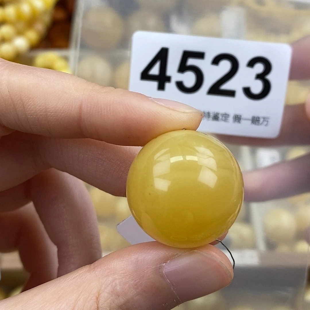 蜜蜡未镶嵌珠宝奇石23.7