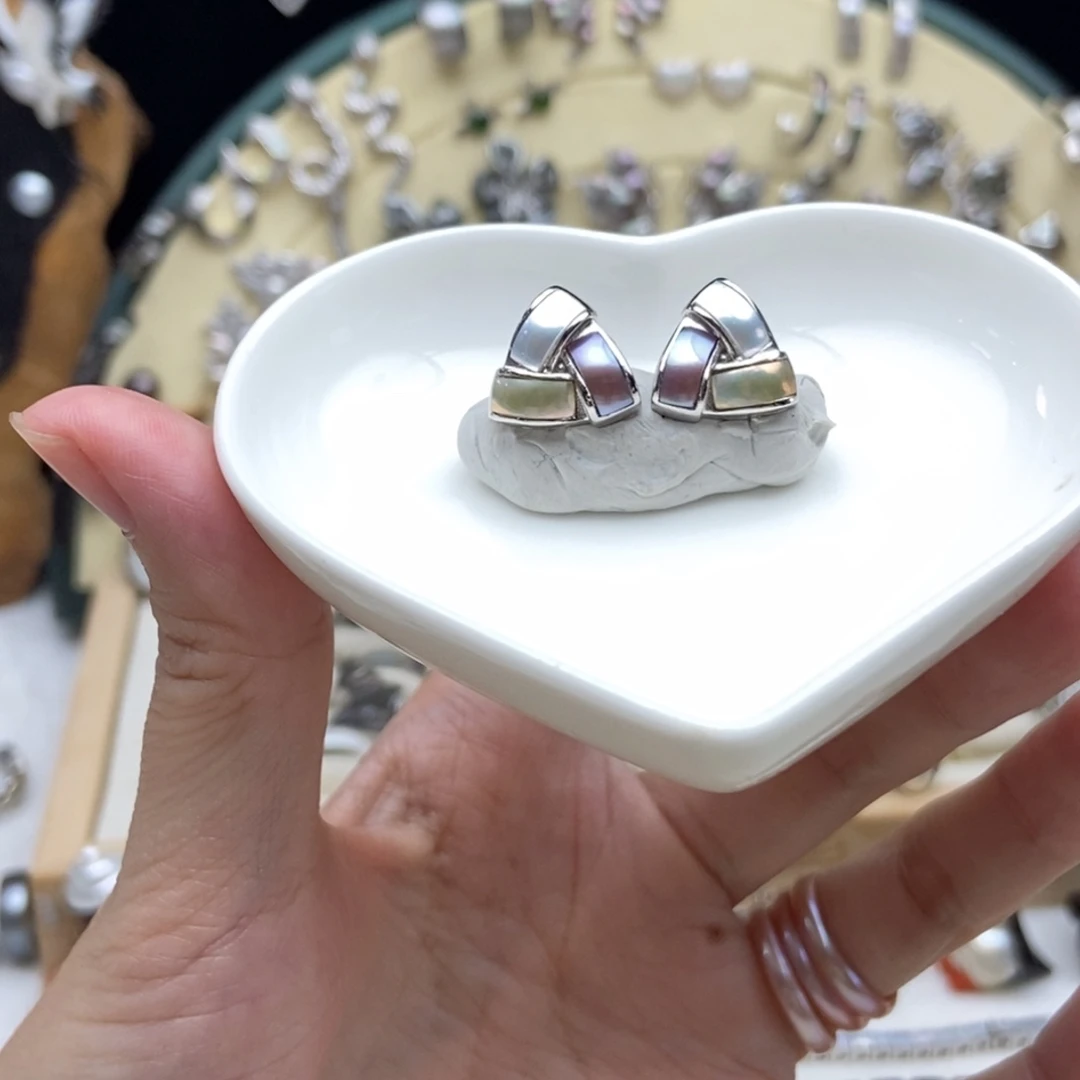 银S925镶嵌淡水珍珠画框三彩耳钉