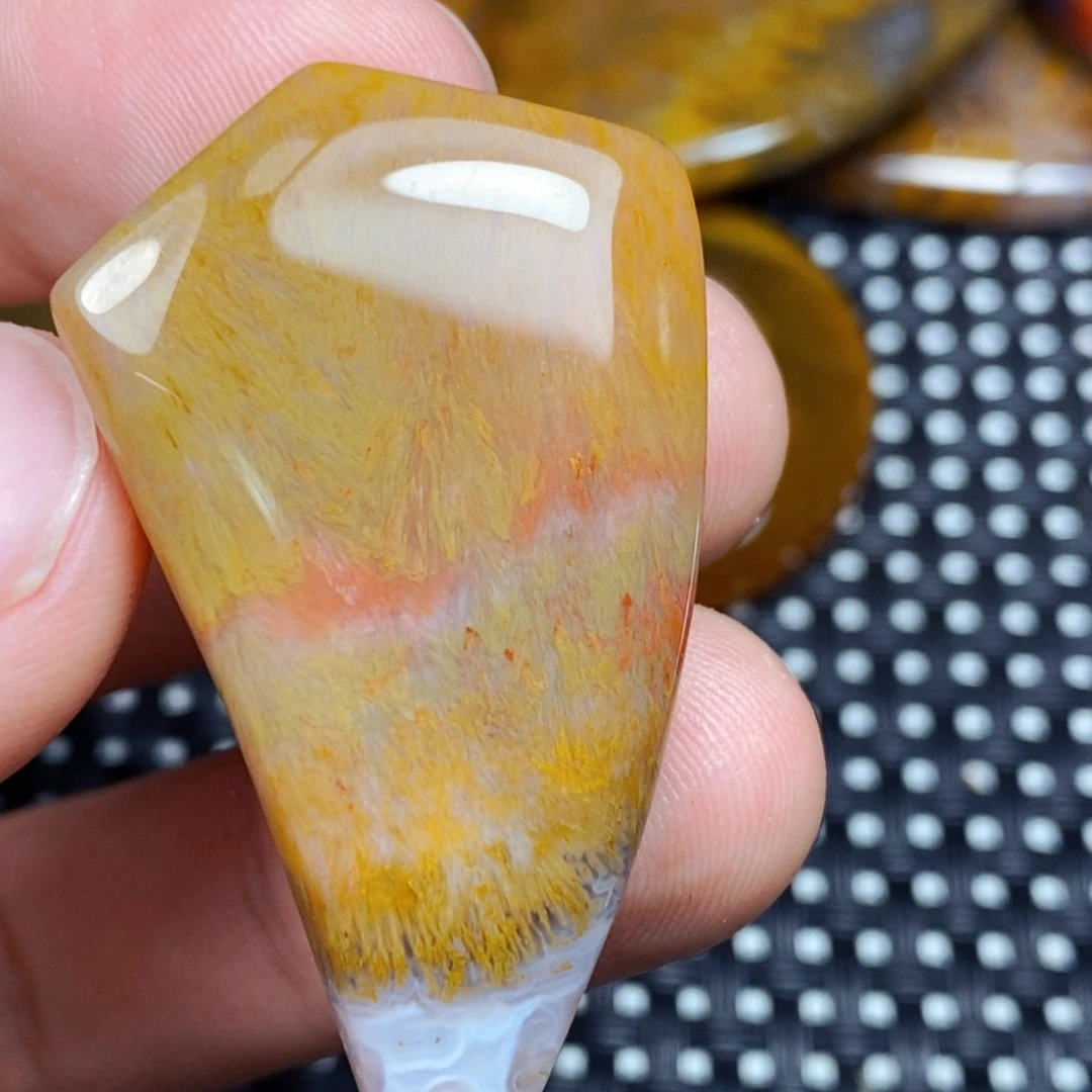 未镶嵌颈饰玛瑙/玉髓开**流