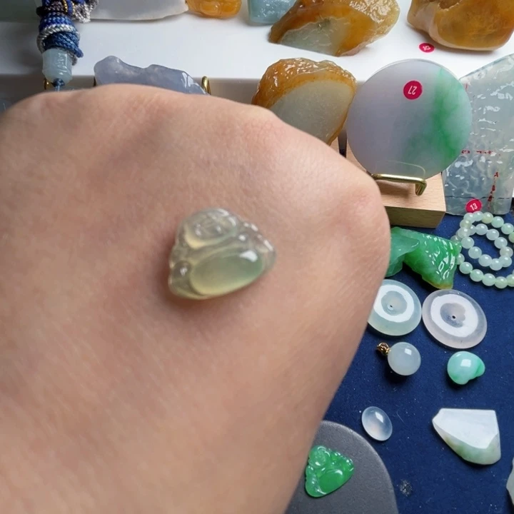 翡翠未镶嵌颈饰天然翡翠