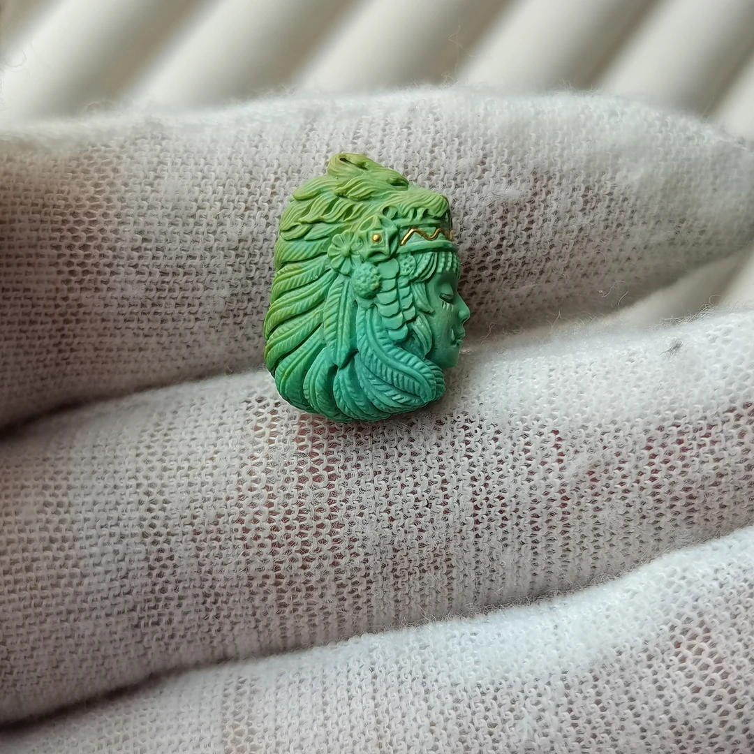 湖北原矿绿松石狼头酋长，尺寸17.1*12.9*7.7，武汉中地大质检发货