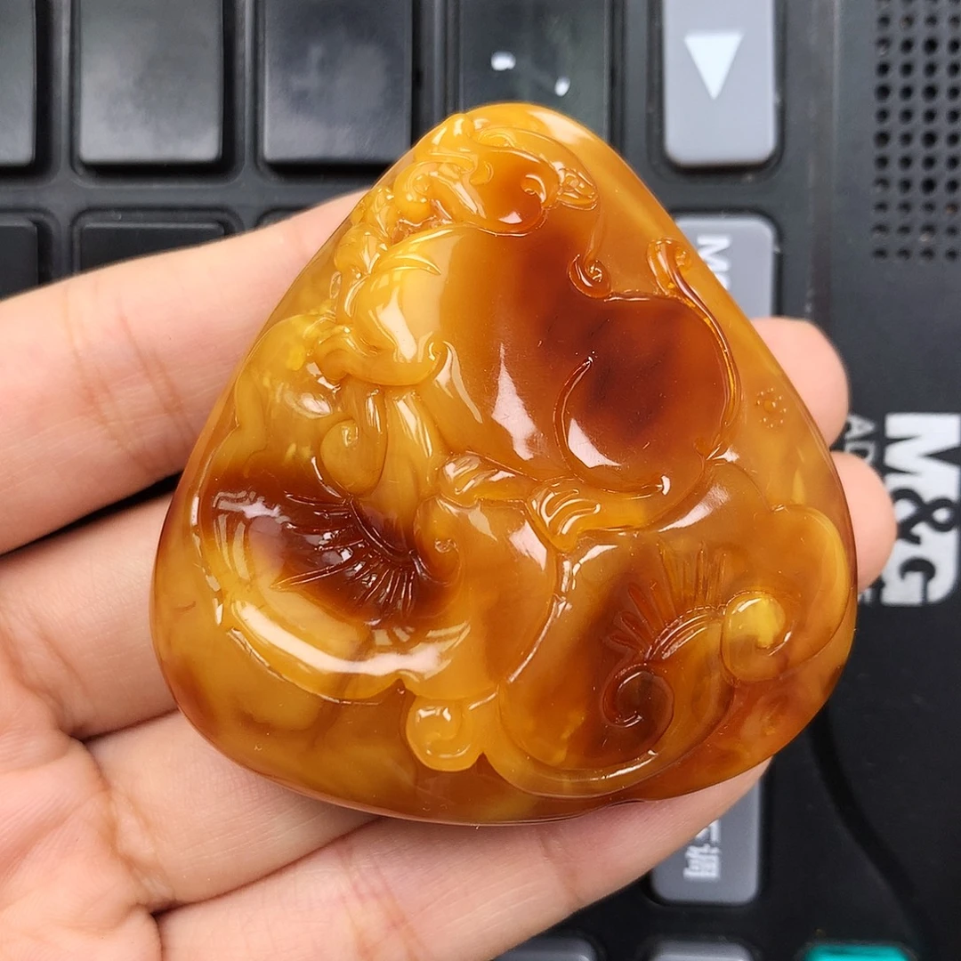 琥珀未镶嵌珠宝奇石