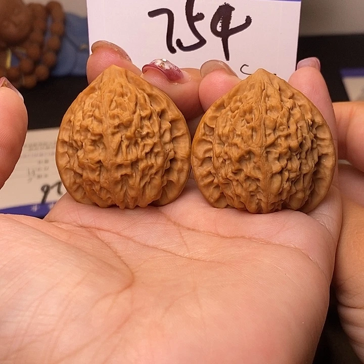 吊坠桃核金牛39有修s