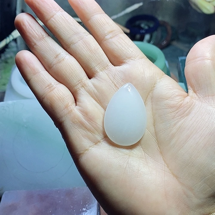 ༄***࿐石英质玉未镶嵌颈饰金丝玉