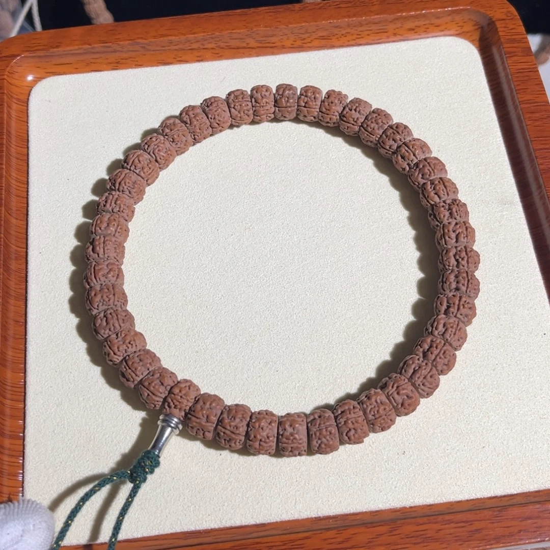 吊坠金刚菩提老树王手持