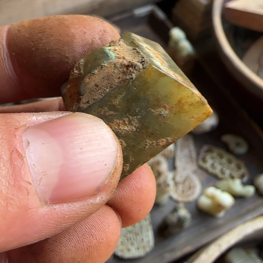 和田玉（糖玉）未镶嵌挂件