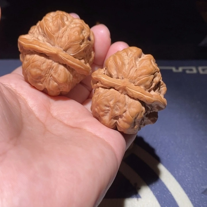 琴***酒文玩核桃吊坠蛤蟆头