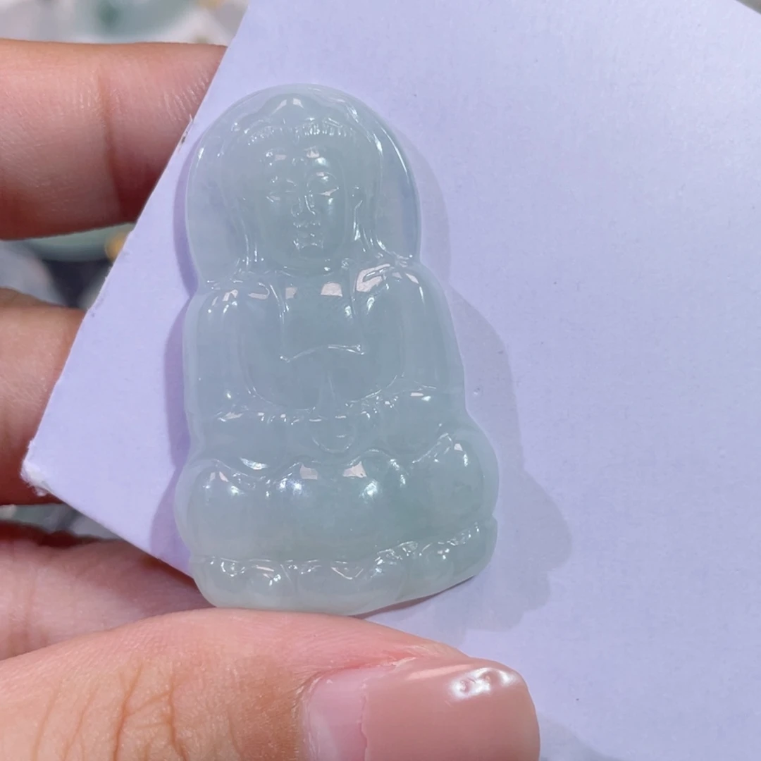 翡翠未镶嵌颈饰观音