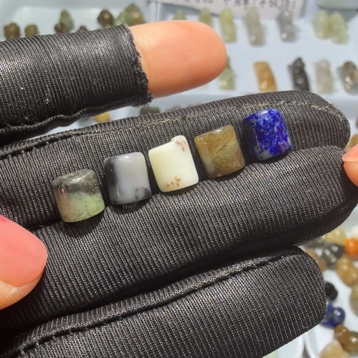 和田玉未镶嵌珠宝奇石