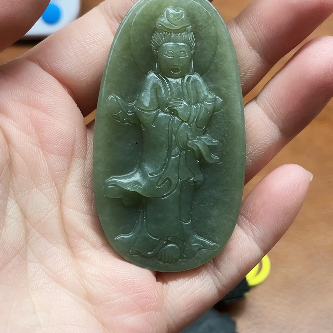 和田玉未镶嵌车挂