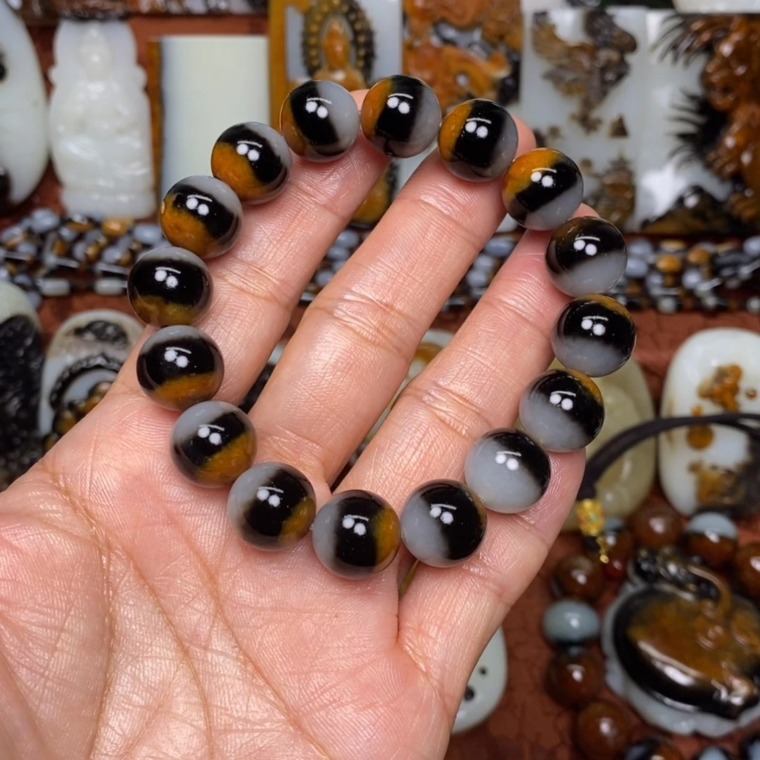 拜***缘和田玉未镶嵌手串