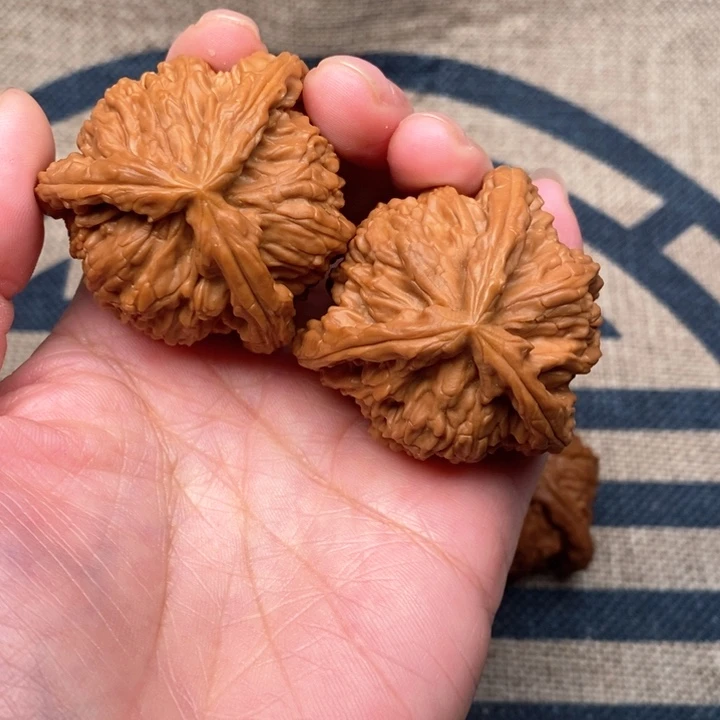 吊坠文玩核桃依*