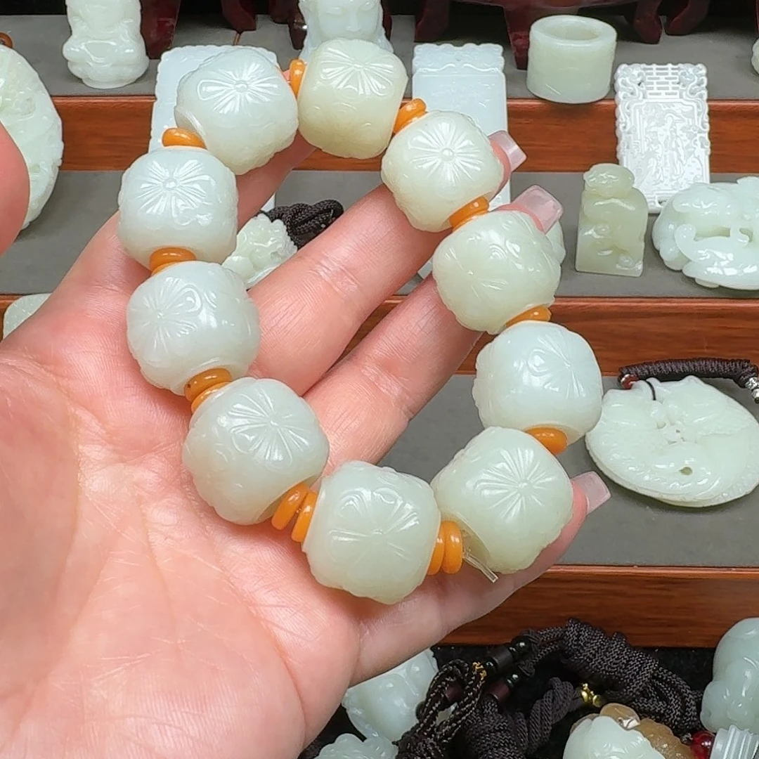 梦***和田玉未镶嵌把件